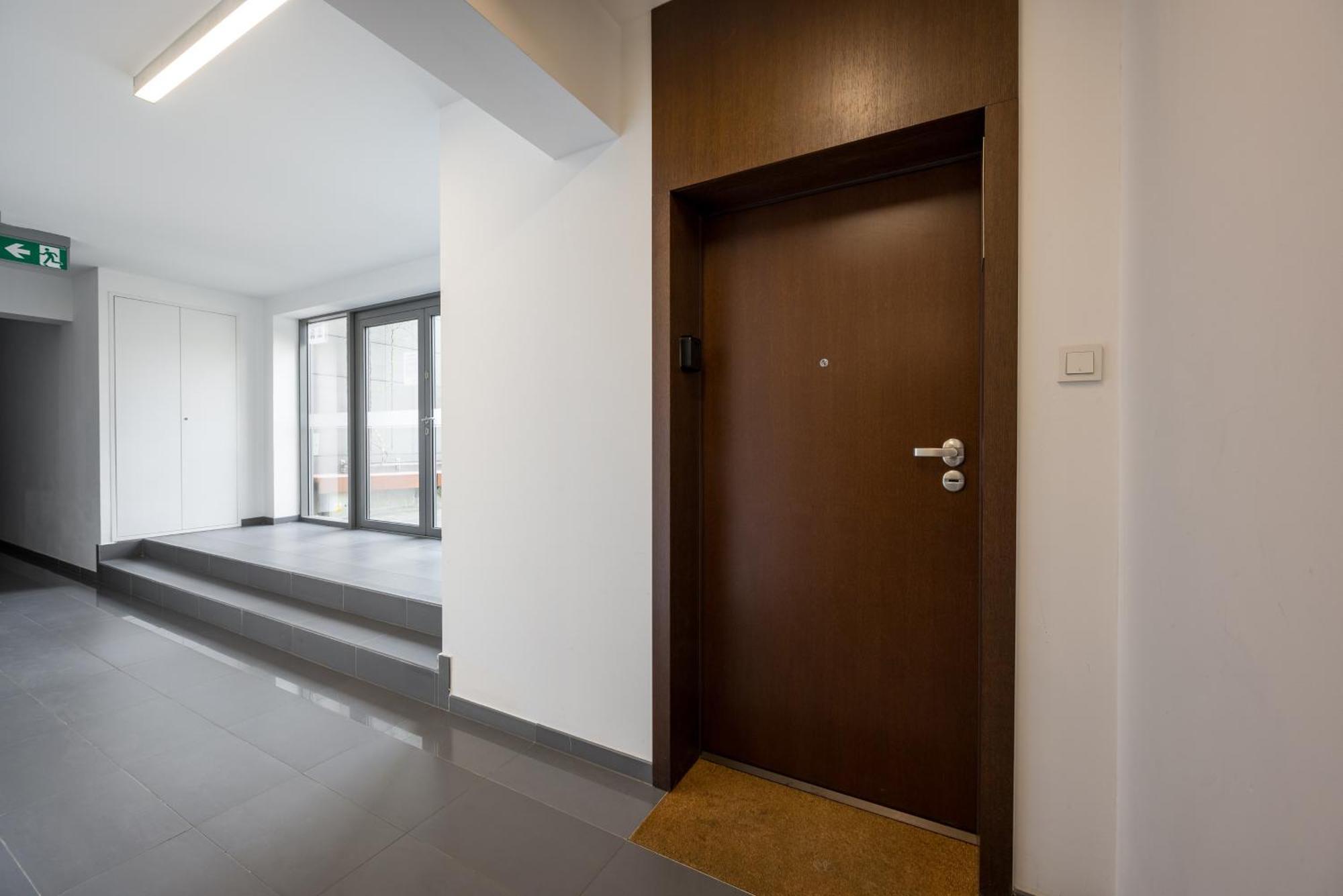 New Varsovia Comfort 569 Exterior photo
